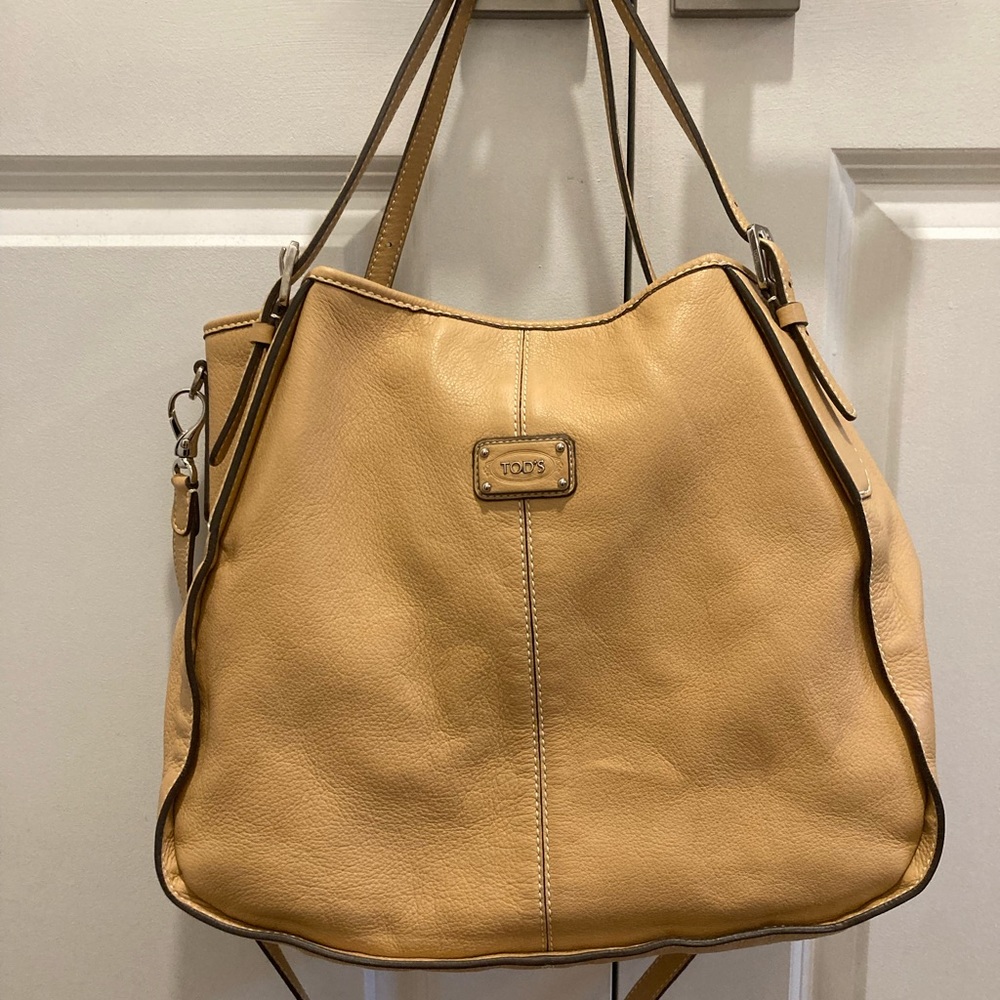 Tod’s large G-Line bag in Vachetta leather